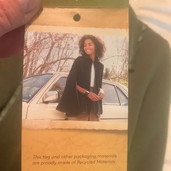 Patricia Nash Knit Cape with Whipstitch Detail size says M/L posted it as medium - Picture 2 of 12